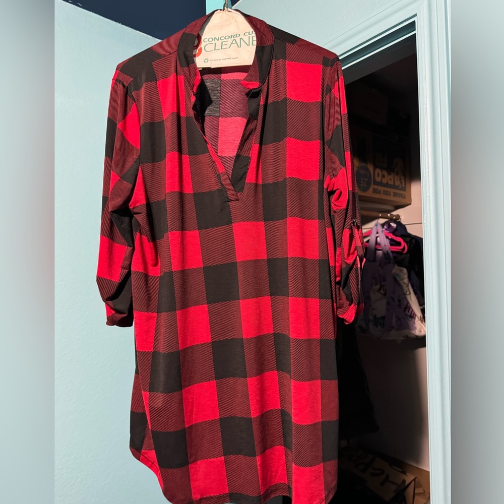 Plaid Tunic size 2x bought from online boutique Chic Soul